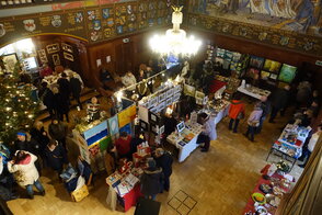 Weihnachtlicher Kunstmarkt im Museum Schloss Lübben, Foto: Ralf Wunderlich, Lizenz: Stadt Lübben - Stadt Lübben Weihnachtlicher Kunstmarkt im Museum Schloss Lübben, Foto: Ralf Wunderlich, Lizenz: Stadt Lübben