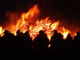 easter - fire, Foto: Dirk (Beeki®) Schumacher auf Pixabay , Lizenz: Pixabay
